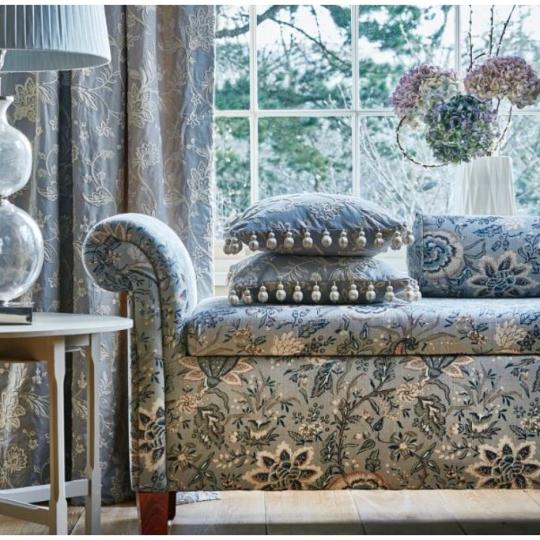 vilagoskek kek bezs barna mintas szovet pamut vaszon textil country butor fuggony karpit szek pad puff videkihaz nyaralo.jpg